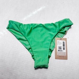 Live! Women’s Green Bikini Bottoms Size Medium New With Tag